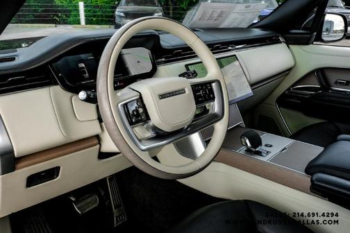 Santorini Black 2024 Land Rover Range Rover P400 SE