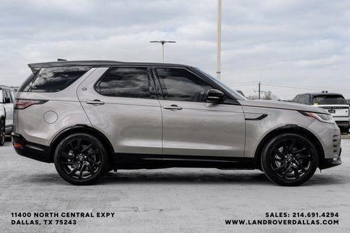 2025 Land Rover Discovery P300 Dynamic SE