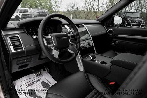 2025 Land Rover Discovery P300 Dynamic SE