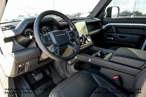 2026 Land Rover Defender 110 X-Dynamic SE