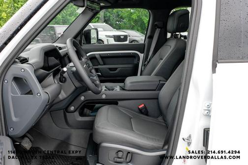 Fuji White 2026 Land Rover Defender P400 X-Dynamic SE