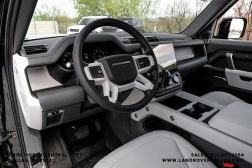 2026 Land Rover Defender P400 X-Dynamic SE