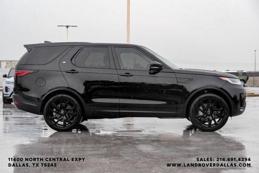 Santorini Black 2025 Land Rover Discovery P300 S