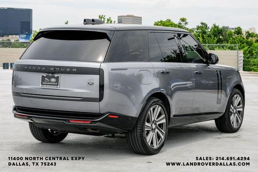 Eiger Grey 2023 Land Rover Range Rover P400 SE