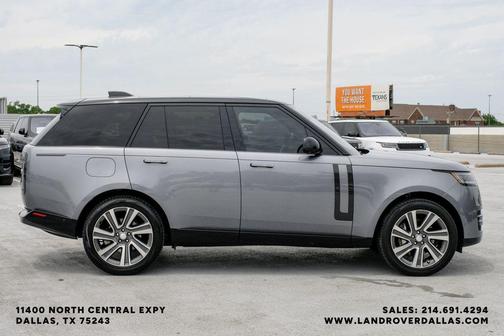 Eiger Grey 2023 Land Rover Range Rover P400 SE