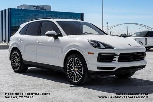 2023 Porsche Cayenne Platinum Edition