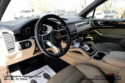 2023 Porsche Cayenne Platinum Edition