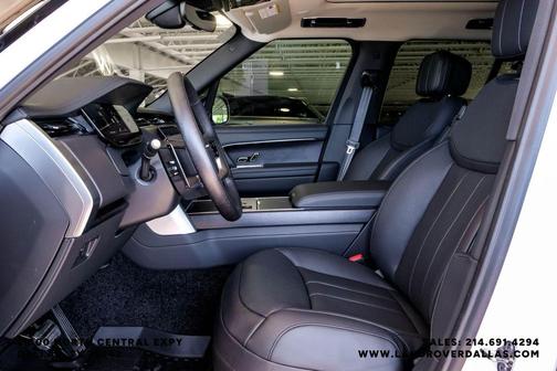 Ostuni Pearl White 2026 Land Rover Range Rover P530 SE