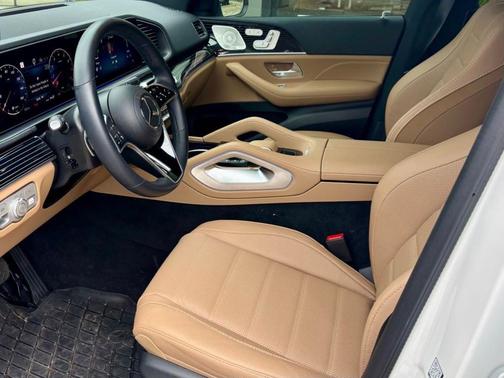 Polar White 2026 Mercedes-Benz GLE 450 4MATIC