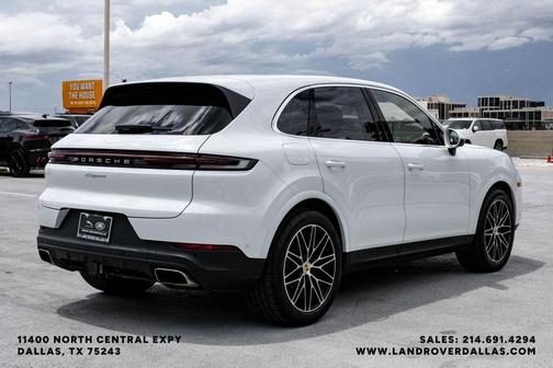 Carrara White 2024 Porsche Cayenne Base