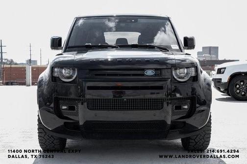 2024 Land Rover Defender P400 X-Dynamic SE