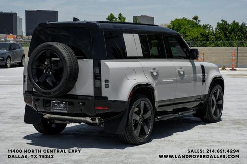 Borasco Grey 2026 Land Rover Defender P400 X-Dynamic SE