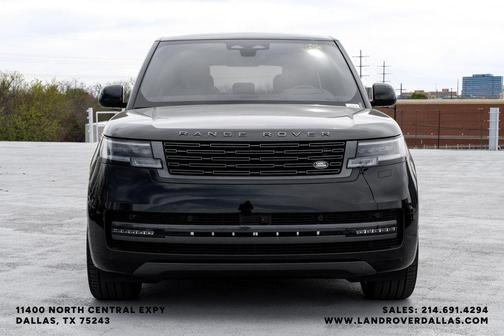 2026 Land Rover Range Rover P550e SE