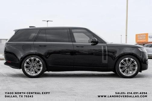 2026 Land Rover Range Rover P400 SE 7 Seat