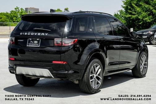 Santorini Black 2025 Land Rover Discovery Sport S