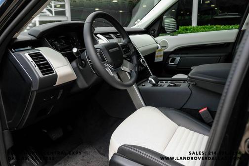 Santorini Black 2026 Land Rover Discovery S