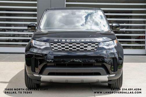 Santorini Black 2026 Land Rover Discovery S