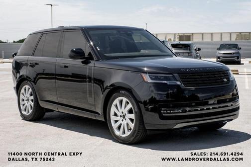 Santorini Black 2026 Land Rover Range Rover P400 SE