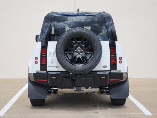 Fuji White 2022 Land Rover Defender 90 X-Dynamic S