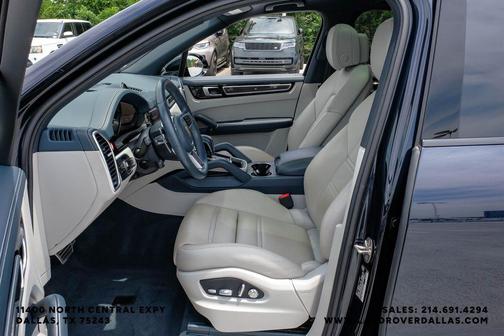 Moonlight Blue Metallic 2021 Porsche Cayenne S