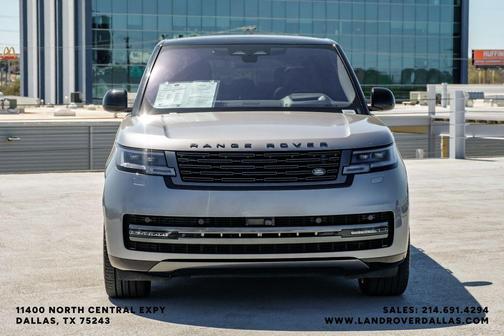 2023 Land Rover Range Rover SE