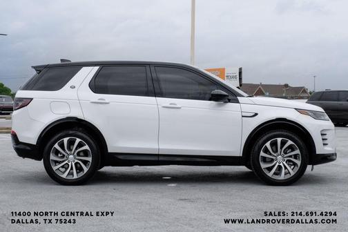 Fuji White 2025 Land Rover Discovery Sport Dynamic SE