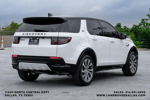 Fuji White 2025 Land Rover Discovery Sport Dynamic SE