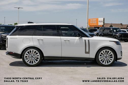 Fuji White 2026 Land Rover Range Rover P400 SE