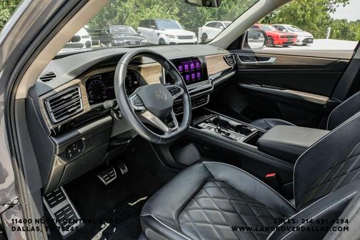 Platinum Gray Metallic 2024 Volkswagen Atlas 2.0T SEL Premium R-Line