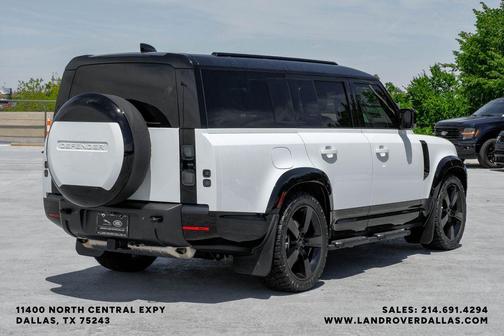 Fuji White 2026 Land Rover Defender 130 X-Dynamic SE