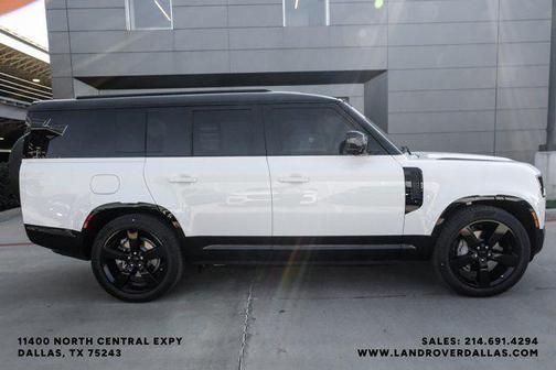 2026 Land Rover Defender 130 X-Dynamic SE