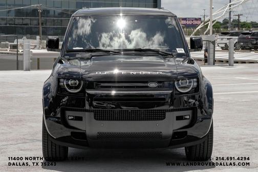 Santorini Black 2026 Land Rover Defender P400 X-Dynamic SE