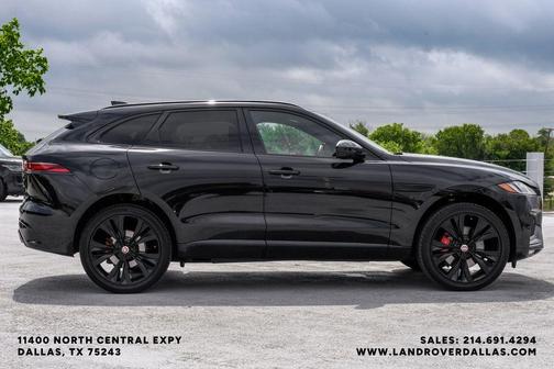 Santorini Black 2023 Jaguar F-PACE R-Dynamic S