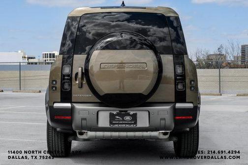 2026 Land Rover Defender P300 S