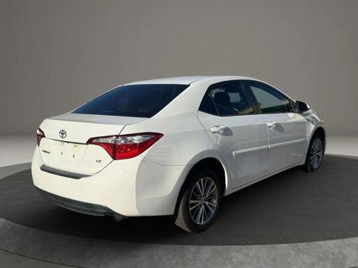 2015 Toyota Corolla LE Plus