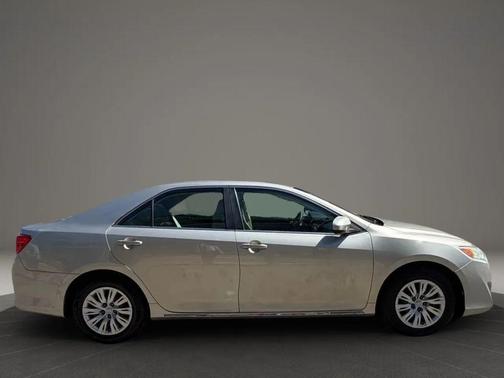 2013 Toyota Camry LE