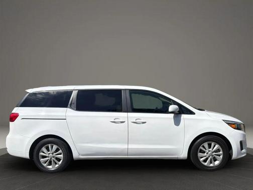 Clear White 2017 Kia Sedona LX