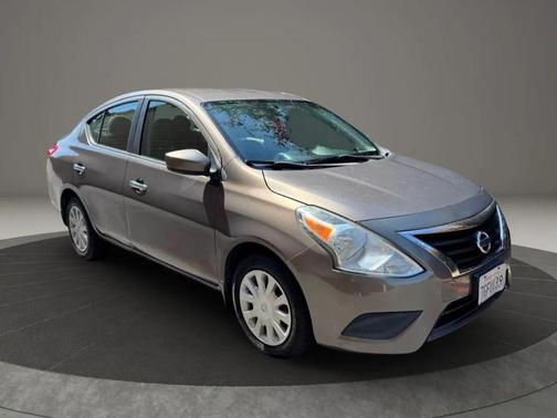 2015 Nissan Versa 1.6 SV