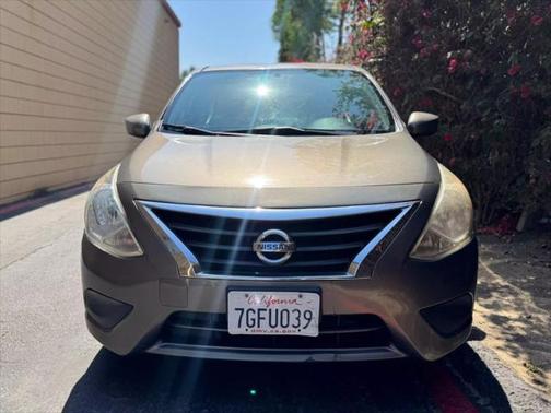 2015 Nissan Versa 1.6 SV