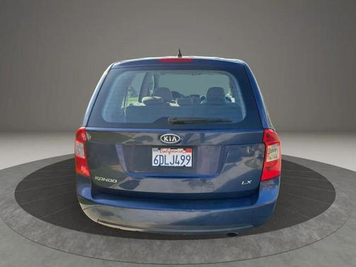 2007 Kia Rondo LX