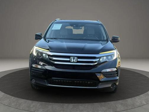 Crystal Black Pearl 2016 Honda Pilot Touring