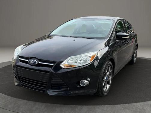 Tuxedo Black 2013 Ford Focus SE