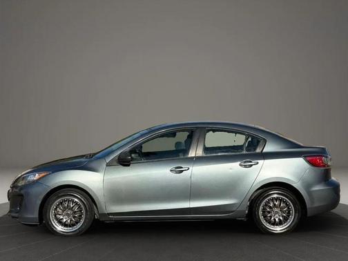 2013 Mazda Mazda3 i Sport