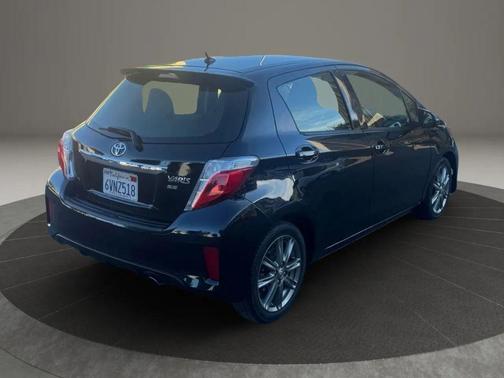 2012 Toyota Yaris L
