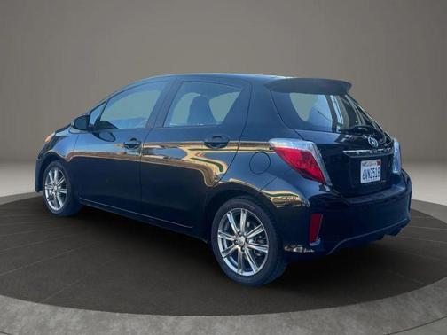 2012 Toyota Yaris L