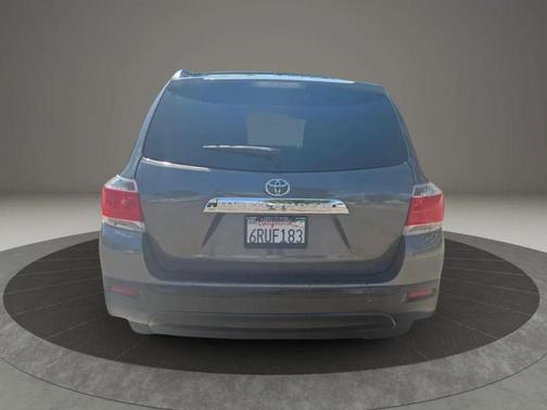 2011 Toyota Highlander SE