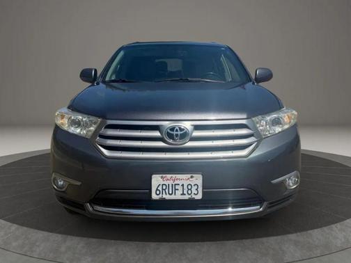 2011 Toyota Highlander SE