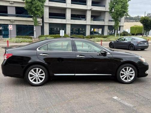 2011 Lexus ES 350 Base