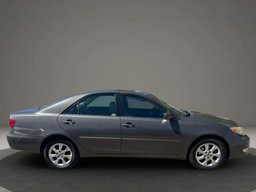 2005 Toyota Camry XLE V6