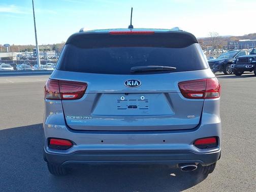 2020 Kia Sorento LX